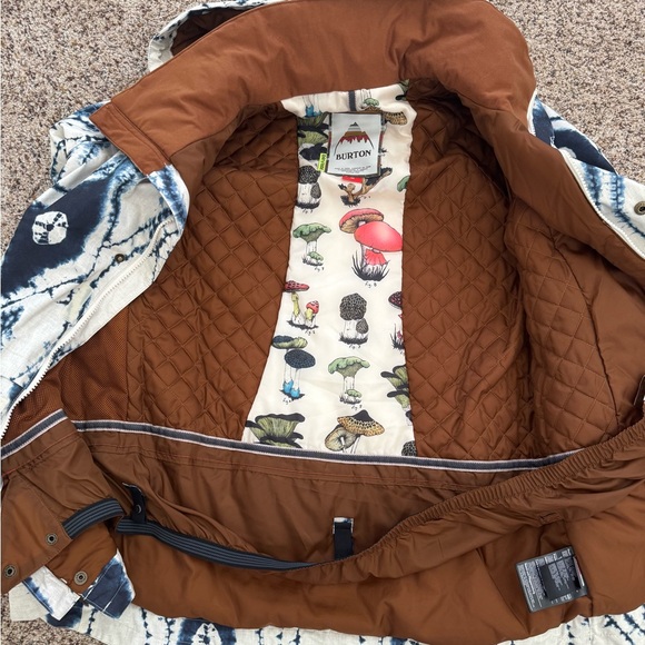 Burton women’s ski/snownoarding jacket new without tags . - Picture 3 of 4